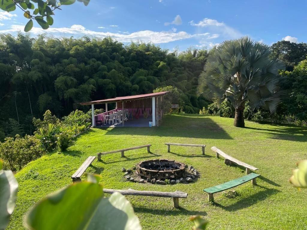 Hotel Campestre La Cecilia Montenegro Luaran gambar